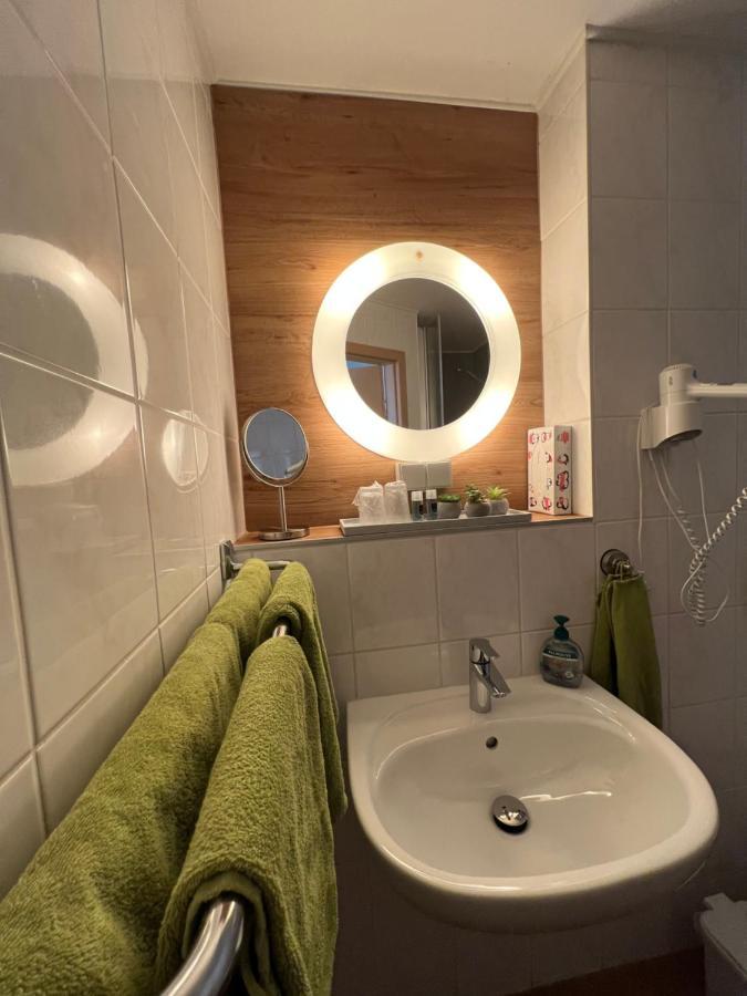 Hotel Abtshof ハルバーシュタット エクステリア 写真