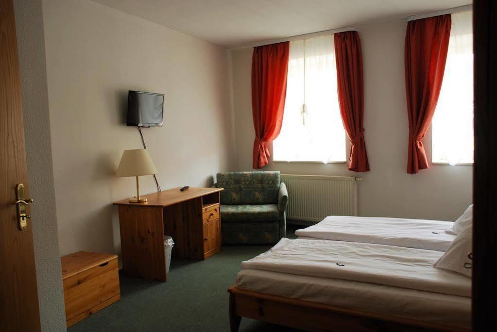 Hotel Abtshof ハルバーシュタット エクステリア 写真