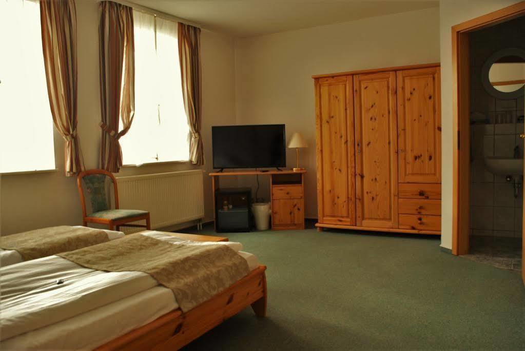 Hotel Abtshof ハルバーシュタット エクステリア 写真