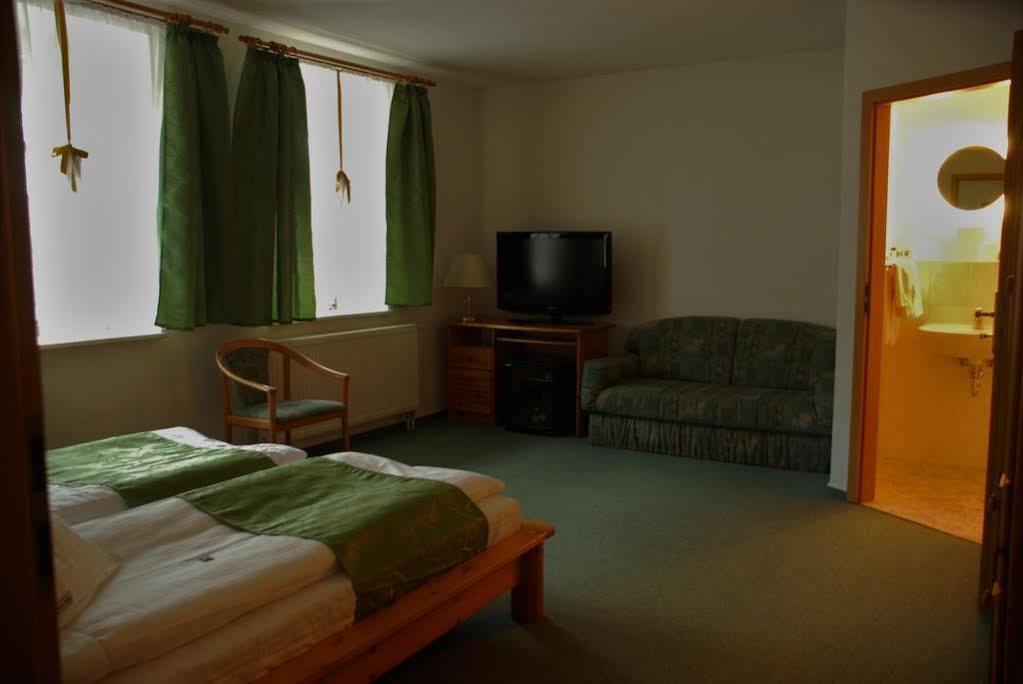 Hotel Abtshof ハルバーシュタット エクステリア 写真